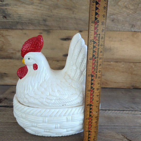 Vintage White Ceramic Hen on a Nest - Picture 11 of 11